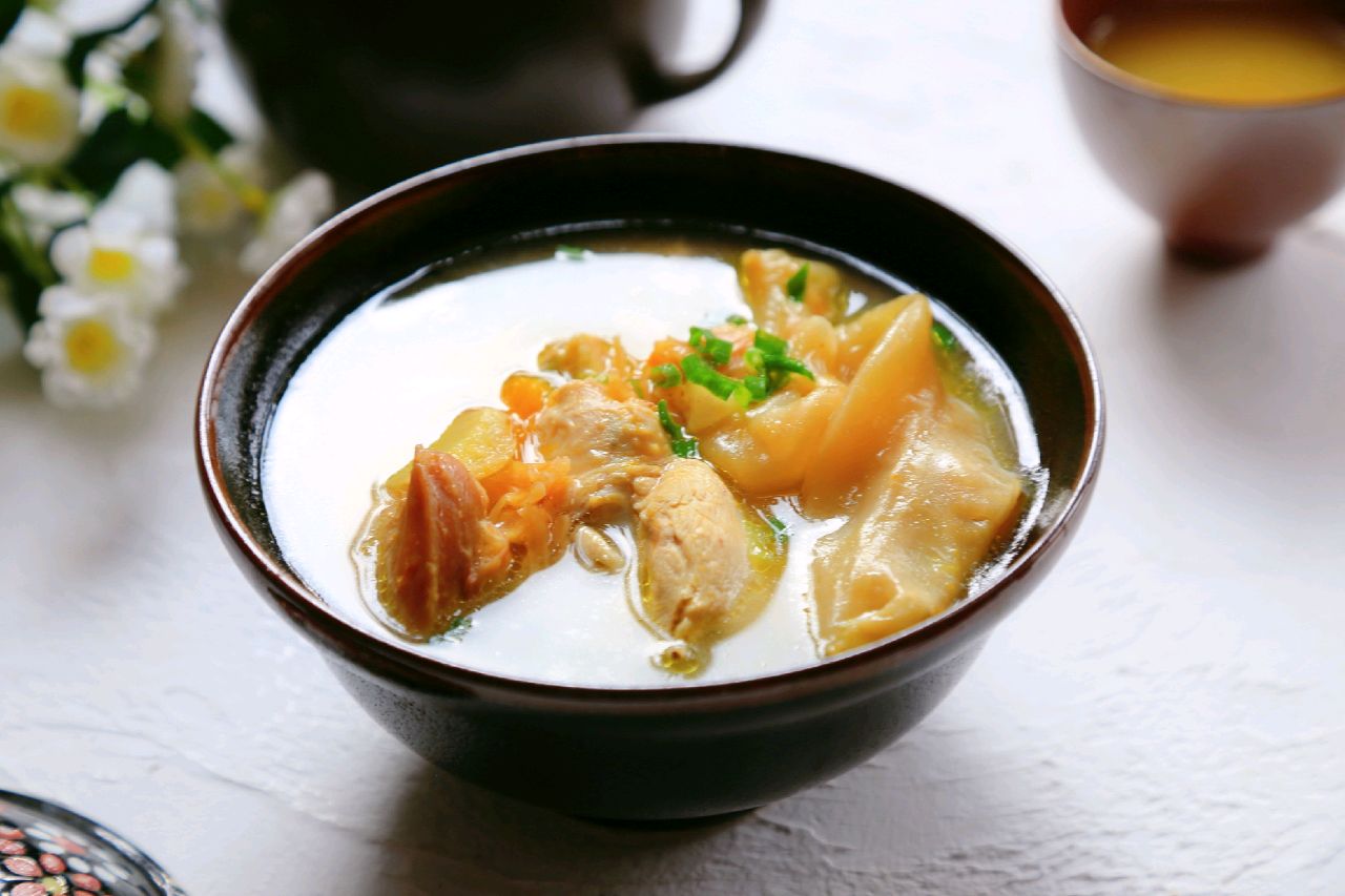 教你做花胶鸡汤，鲜美至极，营养丰富，非常适合女性食用 第19张