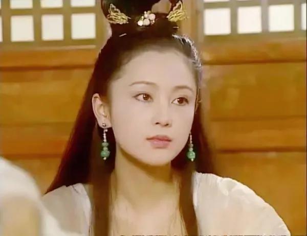 陈红个人资料（“内地第一美女”：28岁嫁给名导） 第15张