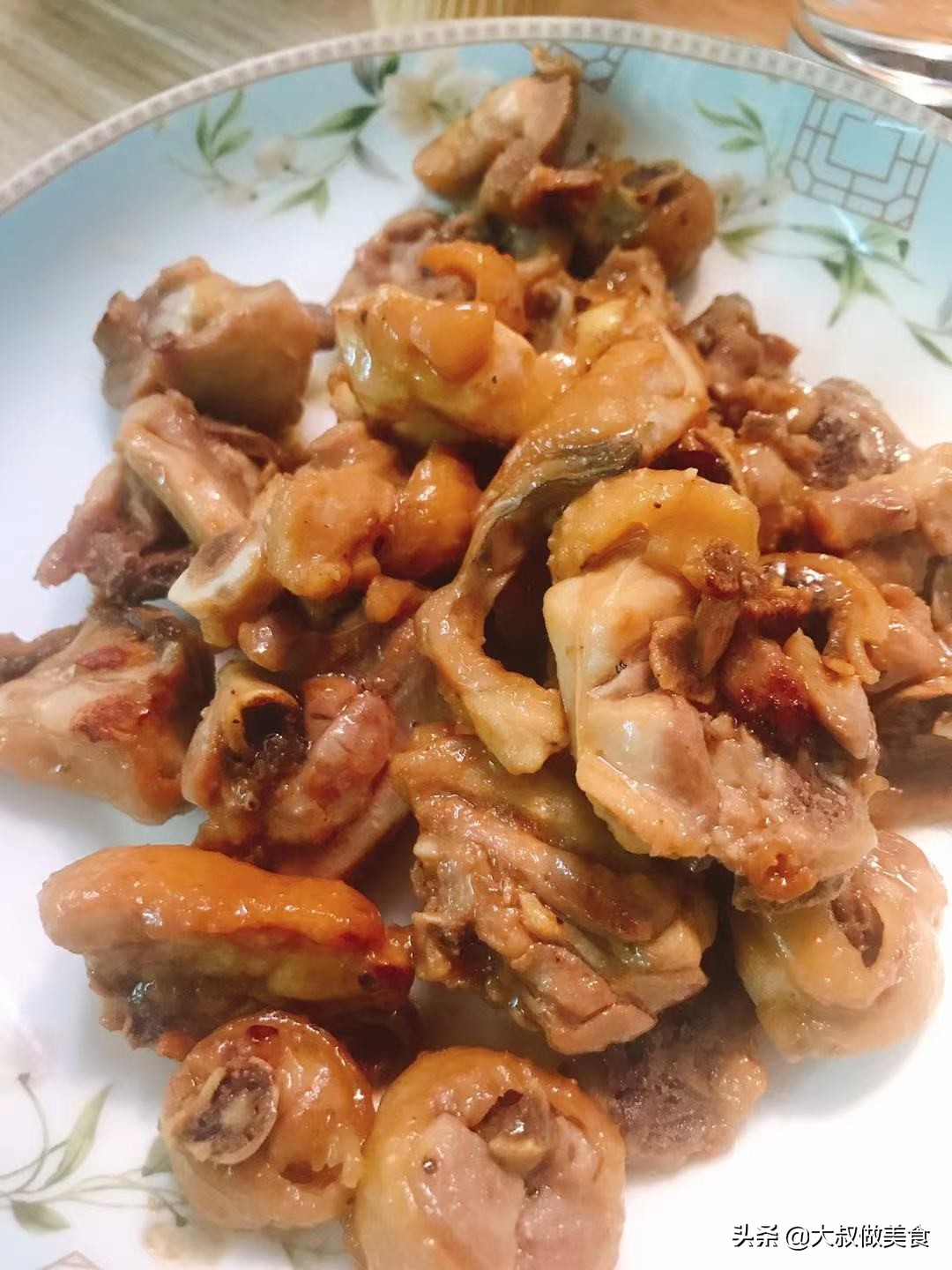 教你沙姜鸡的2种做法，肉质嫩滑，鲜香可口，在家轻松搞定 第11张