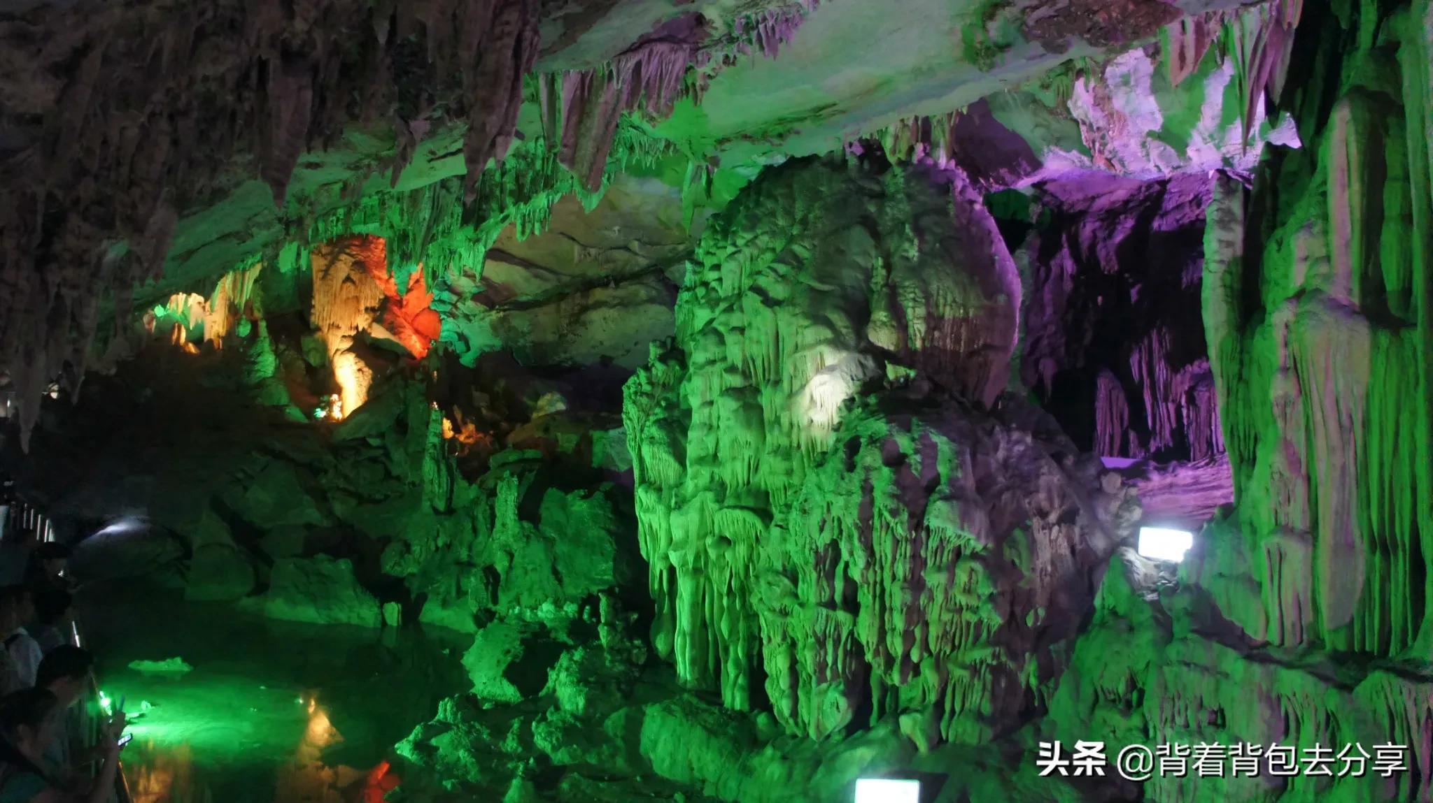 中国十大溶洞排行榜（中国最大的天然溶洞排名） 第3张