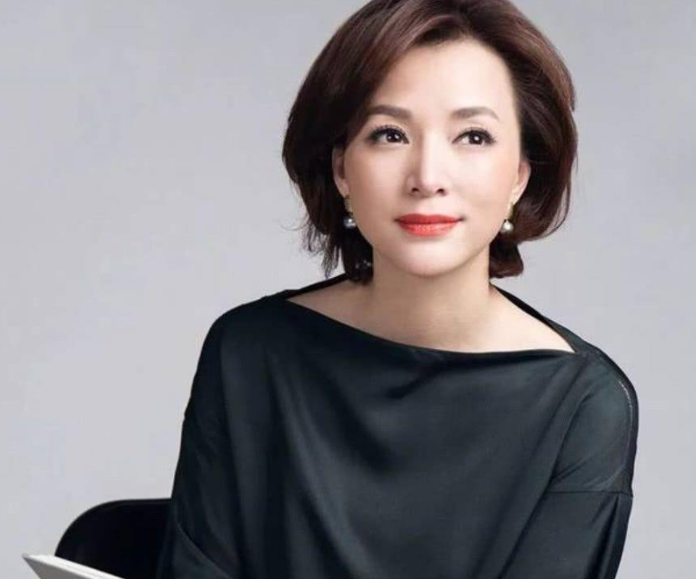 内部员工说出董卿“离开”央视原因，退居幕后，给新人更多机会 第9张