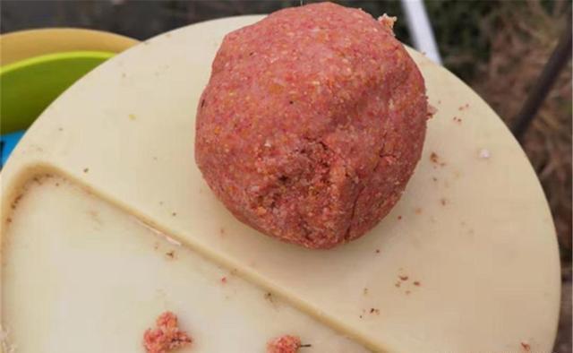 冬钓鲫鱼，调漂有2小原则 第9张