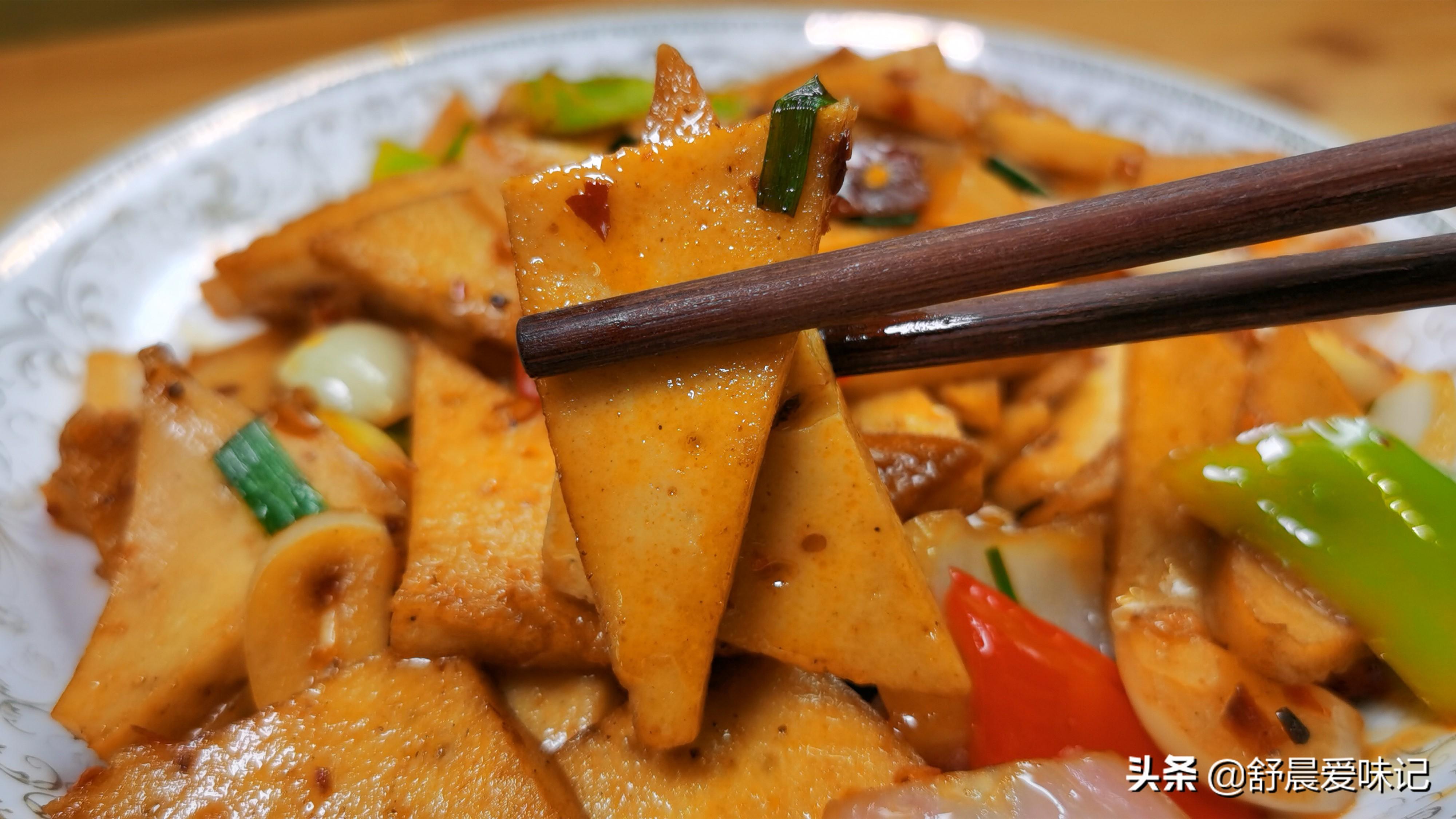 饭店做的千叶豆腐为啥好吃？原来大厨喜欢这样做，外焦里嫩超下饭 第5张
