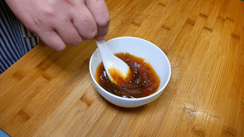 香菇炒肉的家常做法，每次做这道菜总担心米饭不够吃，太下饭了 第11张
