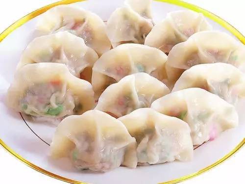饺子在日本是一道菜而非主食 第1张