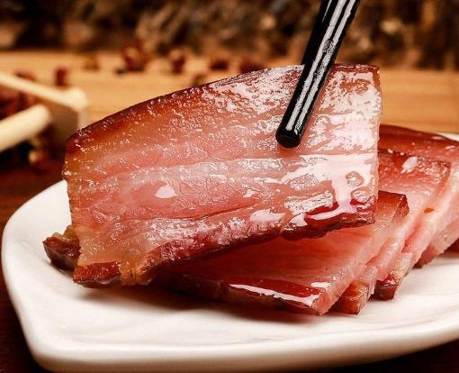 腊肉腌制2天可以晾晒吗？做好的腊肉可以挂窗户外面吗 第1张