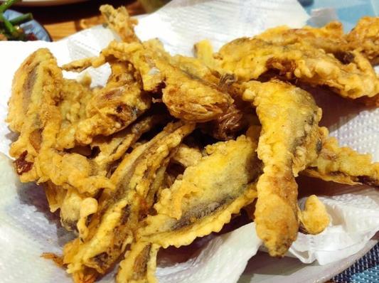 小干鱼怎么炸才酥脆？炸小鱼的4个小技巧 第1张