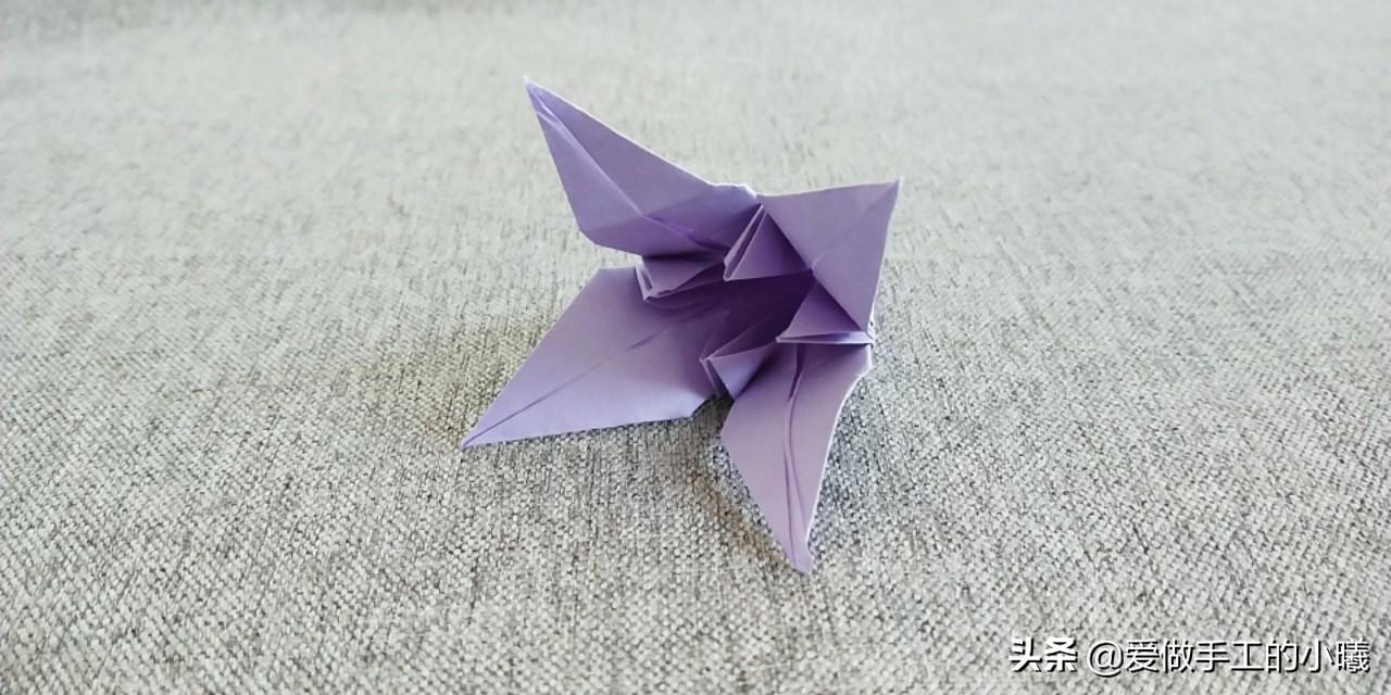 唯美百合花折纸教程，制作很简单，装饰超漂亮 第1张