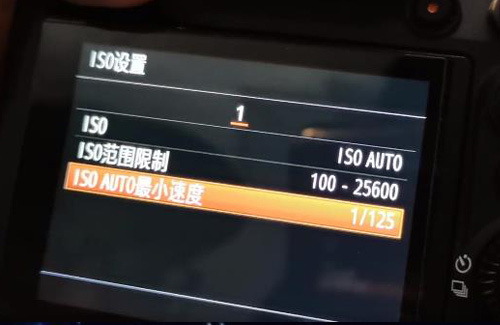 手持相机拍摄时一个极好用的组合功能 第1张