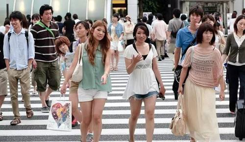 日本奈良的鹿给人鞠躬并不是所谓的“表达感谢”，而是一种威胁 第15张