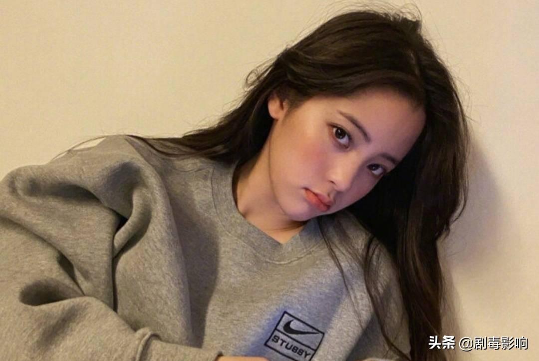 欧阳娜娜个人简历资料（靠营销出圈，却无作品续航） 第1张