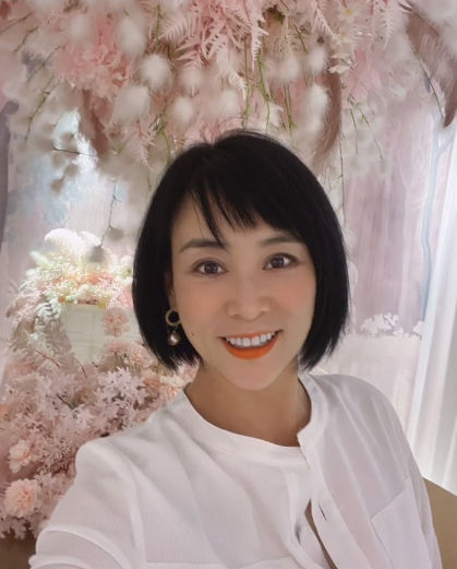 陈羽凡现在怎么样了？退圈后身材发福打扮时髦 第23张