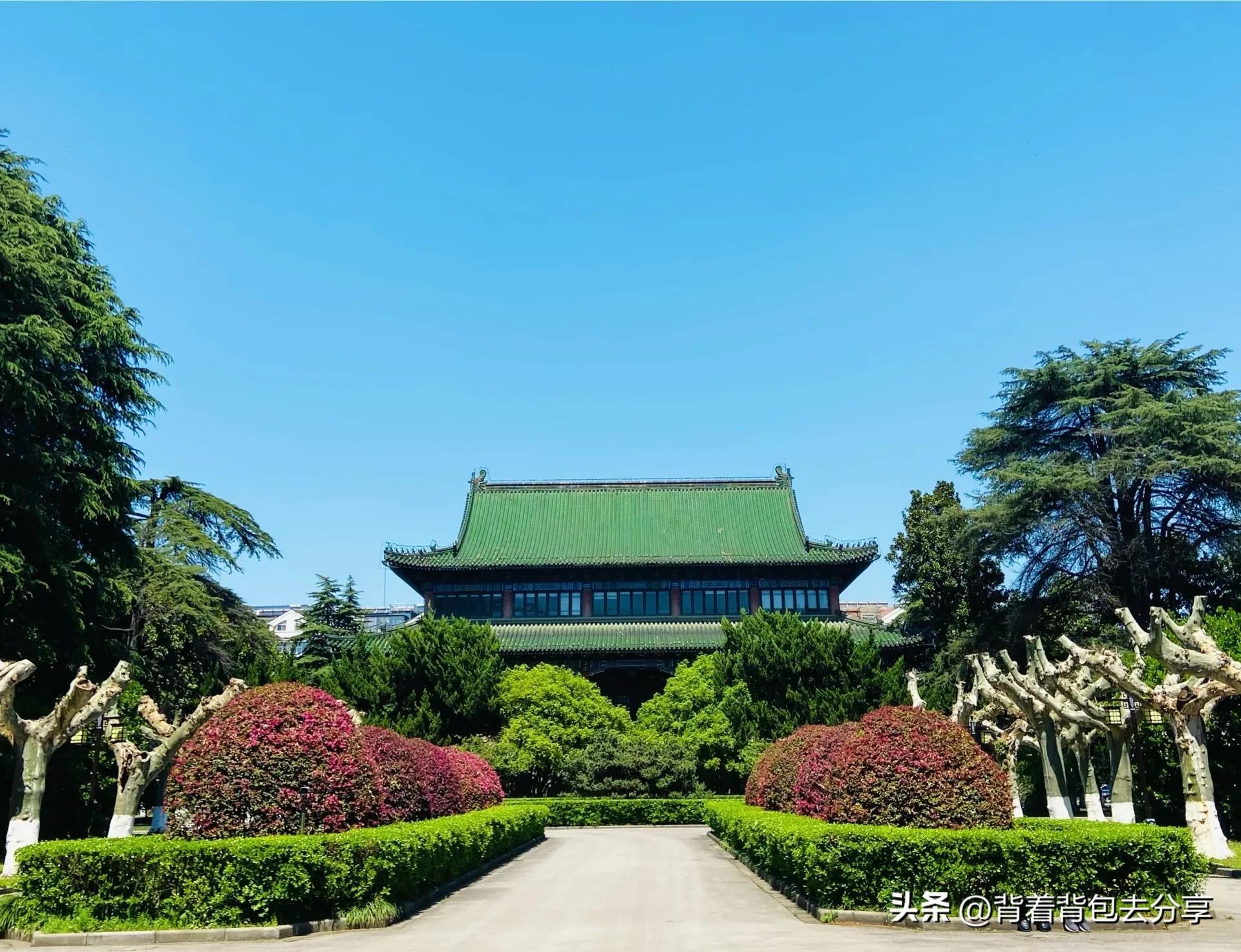 国内哪些城市旅游比较热门（中国最火十大旅游城市） 第5张