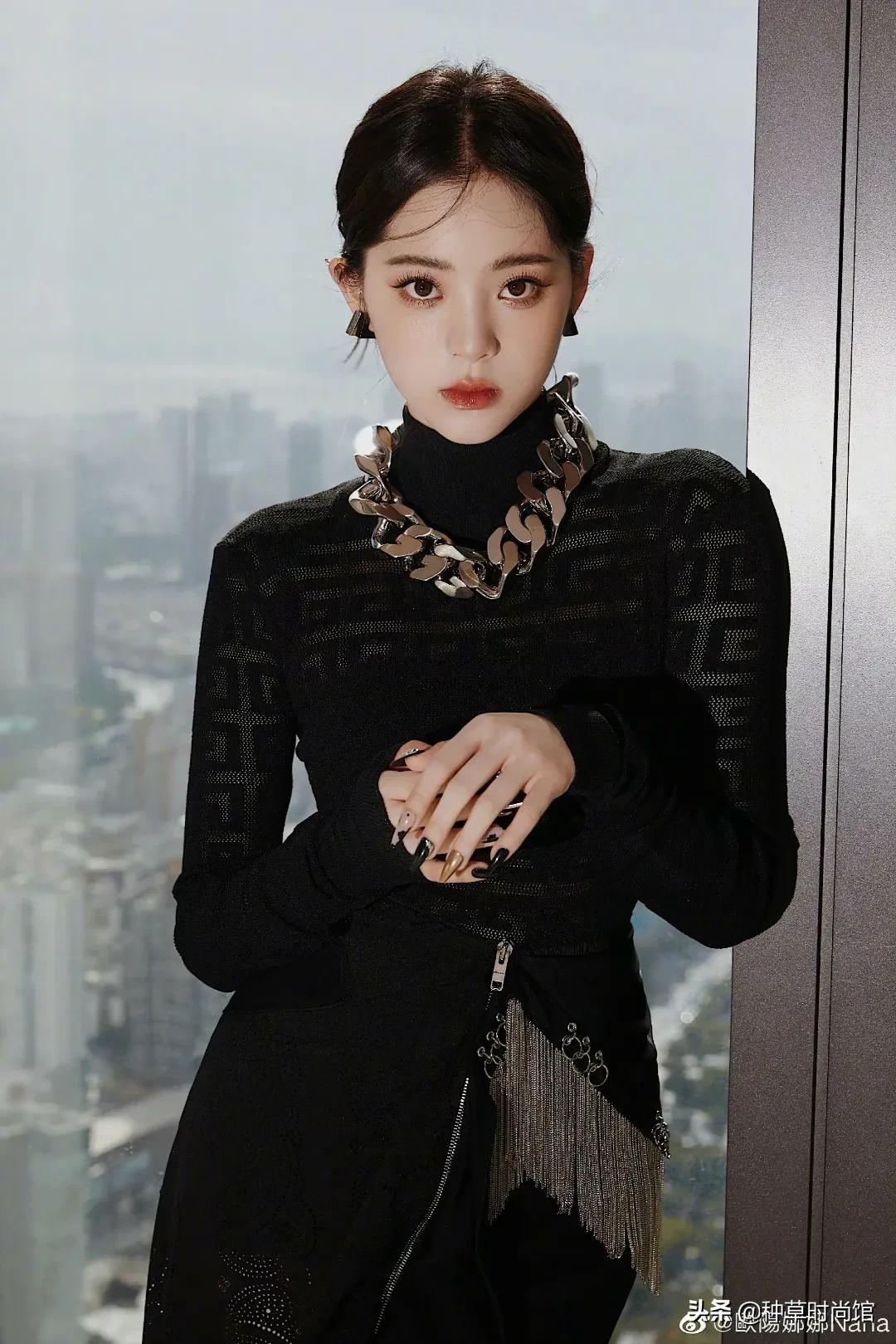 欧阳娜娜个人简历资料（欧阳娜娜美成纯欲天花板） 第1张