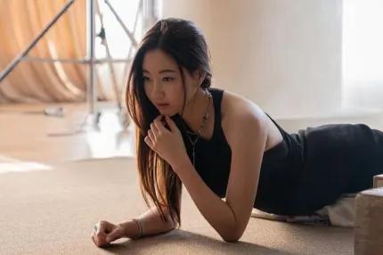 金莎朗个人资料（45岁颜值依旧在线） 第1张