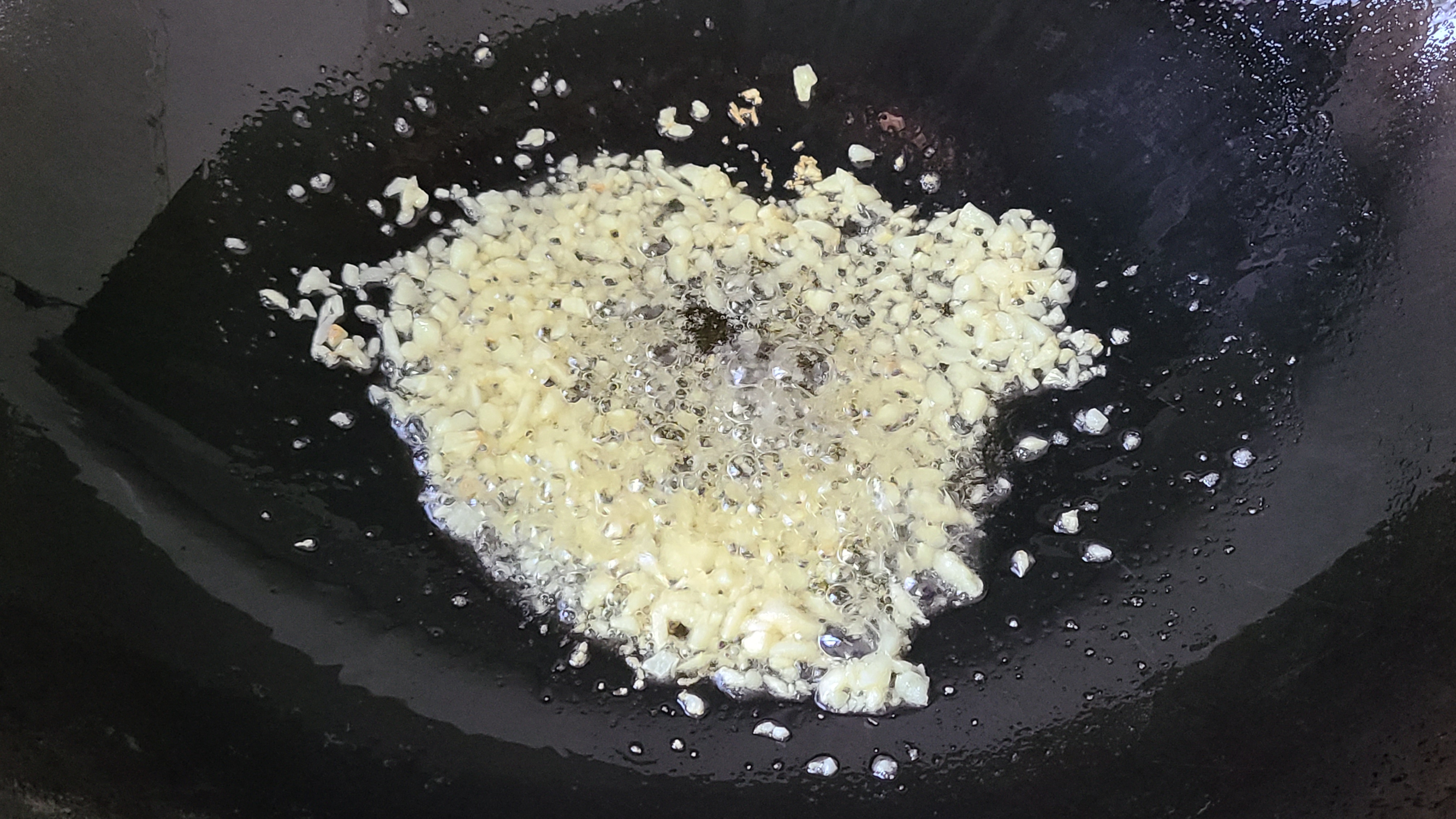爱吃生菜试试这样做，做法简单味道浓，很好吃的一道家常菜 第17张