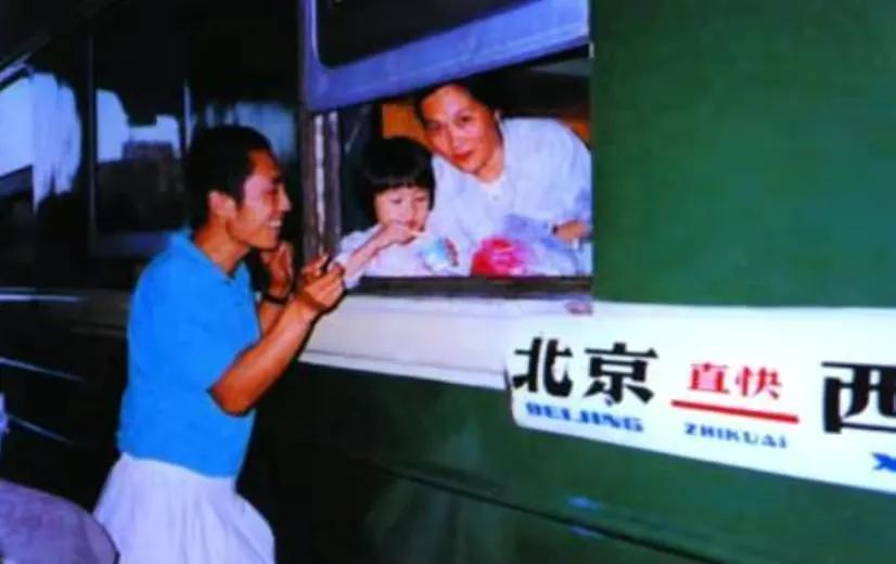 张末个人资料（二婚嫁老外，38岁儿女双全） 第19张
