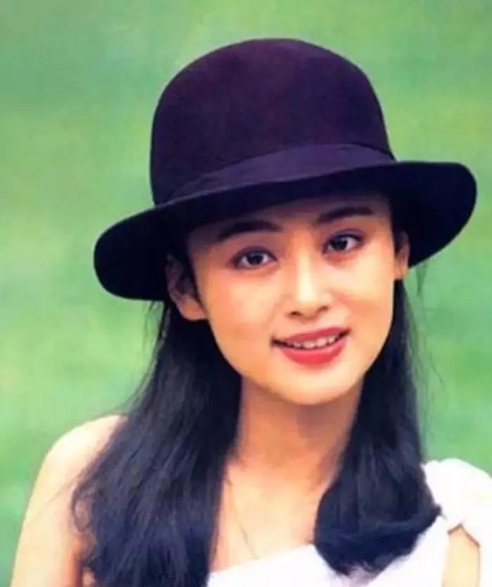 陈红个人资料（“内地第一美女”：28岁嫁给名导） 第7张