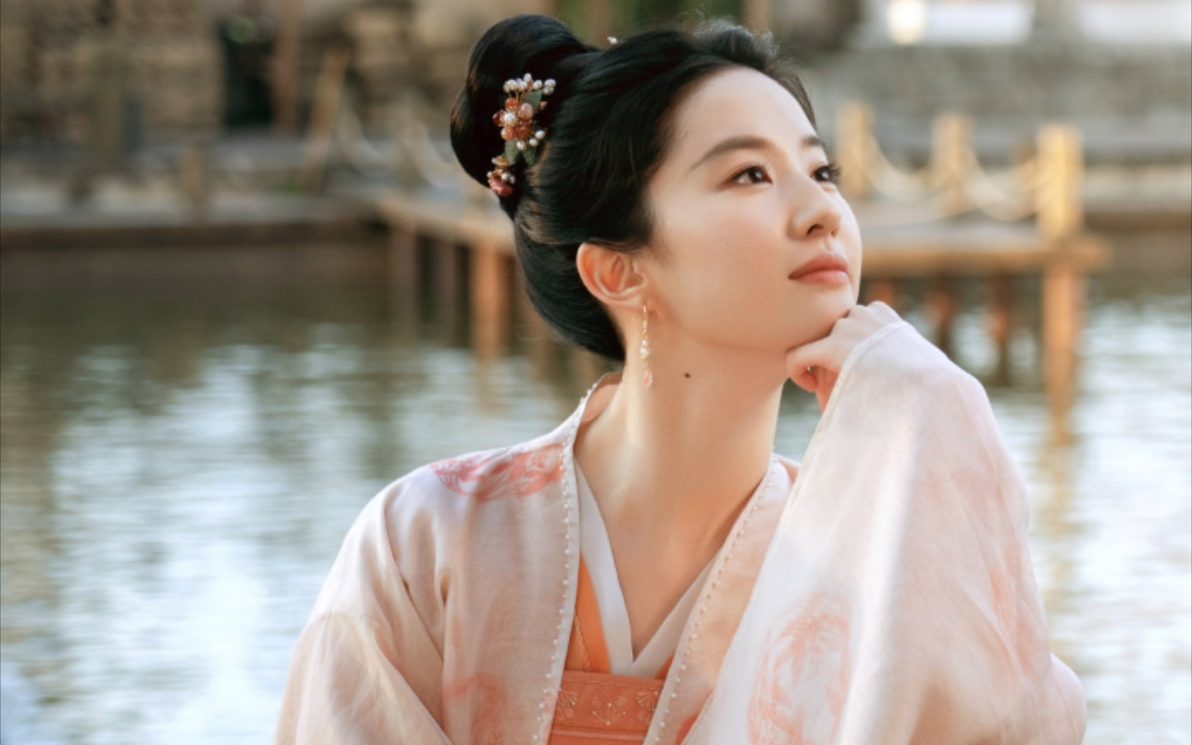 刘亦菲：以结婚的态度与宋承宪交往，因聚少离多分手，34岁仍未婚 第37张
