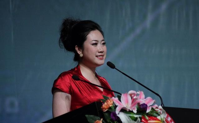 芙蓉姐姐怎么火的？从扮丑博出位，成亿万富婆 第57张