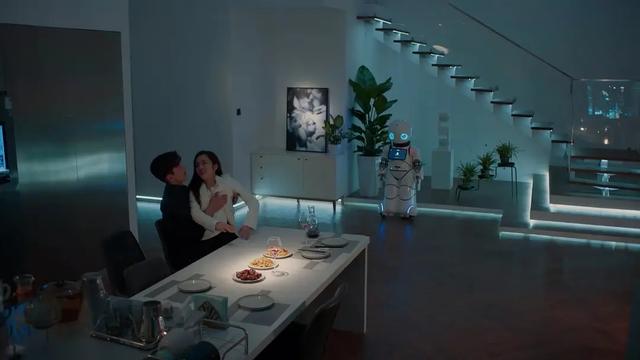 《东八区的先生们》：豆瓣已跌至2.1分，为什么还有人给5星好评？ 第11张