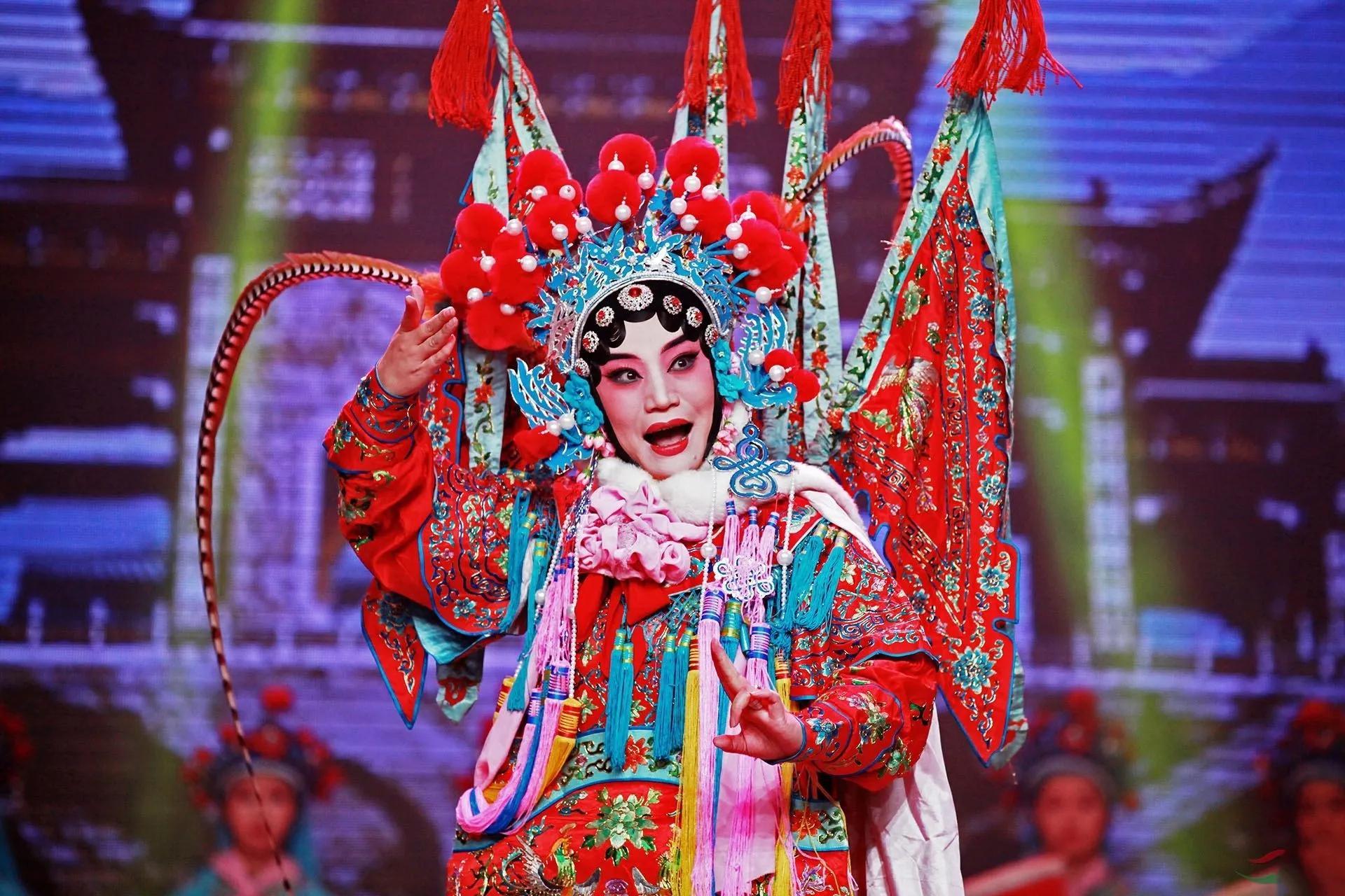 小香玉简历及个人资料（和王为念相伴十年，二婚再嫁富商） 第7张