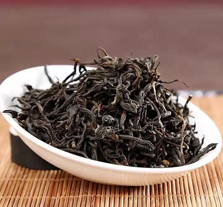 中国最贵的茶叶前十名（盘点国内最贵的十大天价茶） 第1张