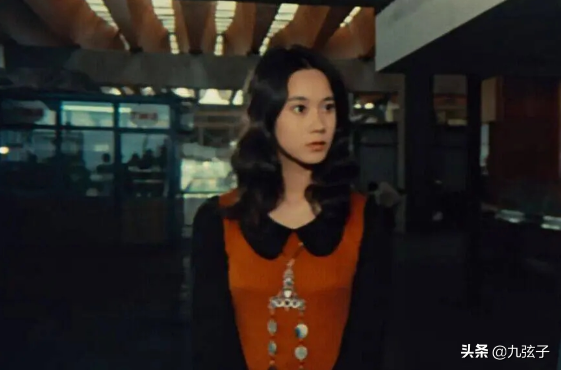 不畏惧市井流言，不为名声所累的痴情女子，苗可秀活得与众不同 第17张