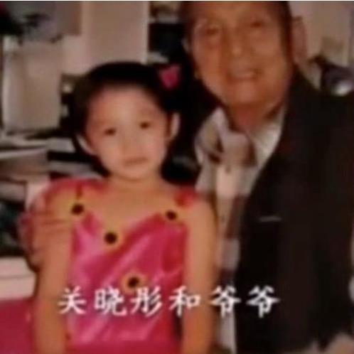 关晓彤个人简历资料（曾因演技身材遭质疑） 第47张