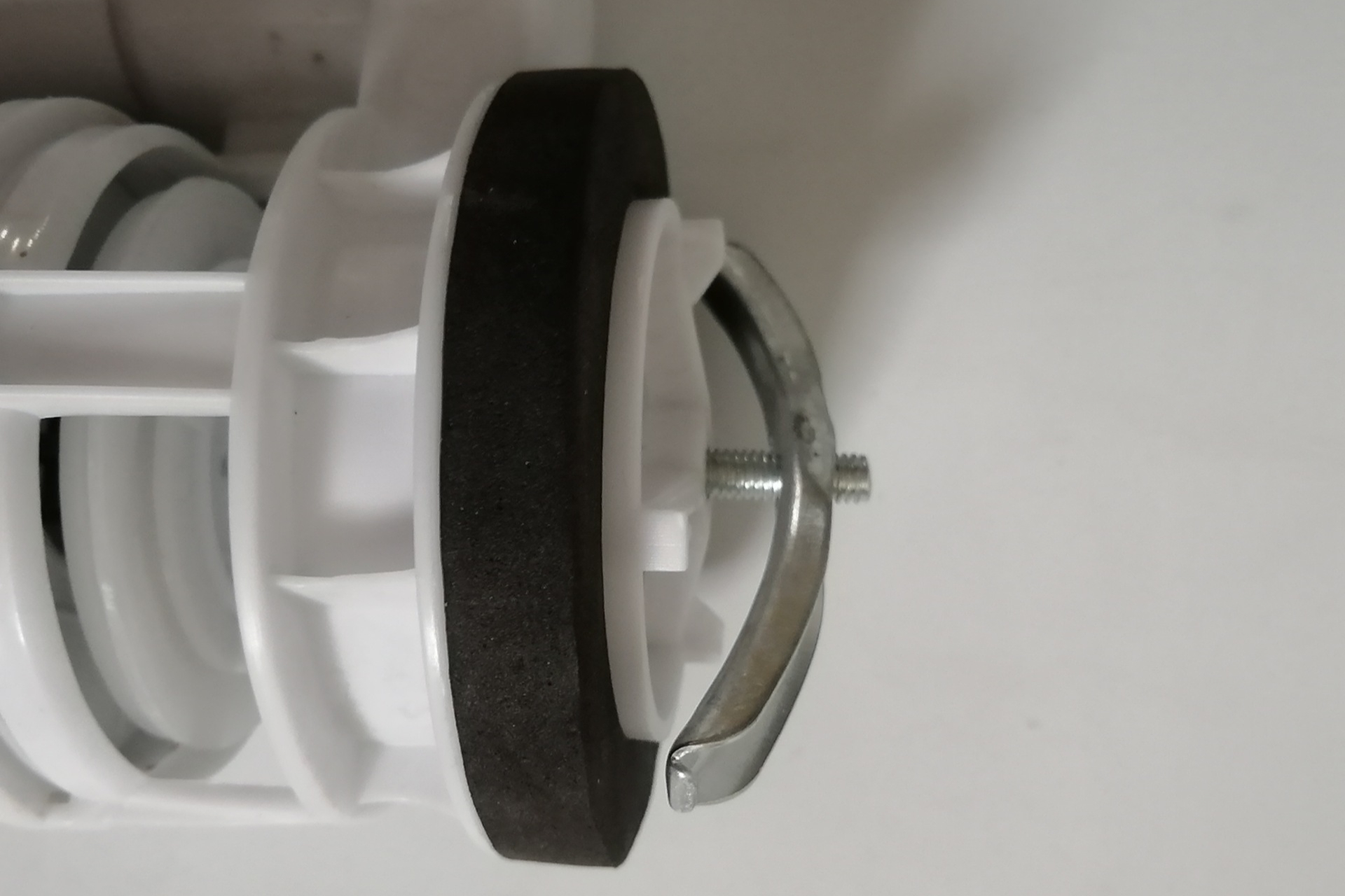马桶水箱不存水一直流水？有这3个原因，自己动手就可以解决 第7张
