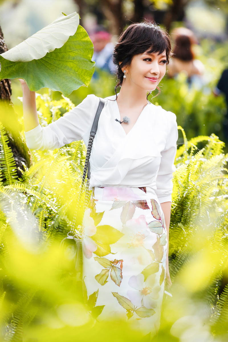 红极一时赵雅芝：带着两个儿子再婚，将丈夫当男朋友让我一生幸福 第37张