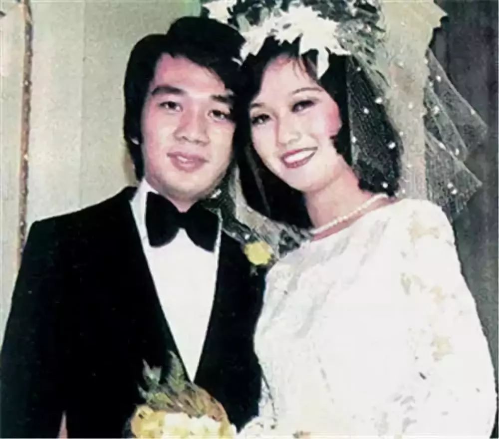 红极一时赵雅芝：带着两个儿子再婚，将丈夫当男朋友让我一生幸福 第15张