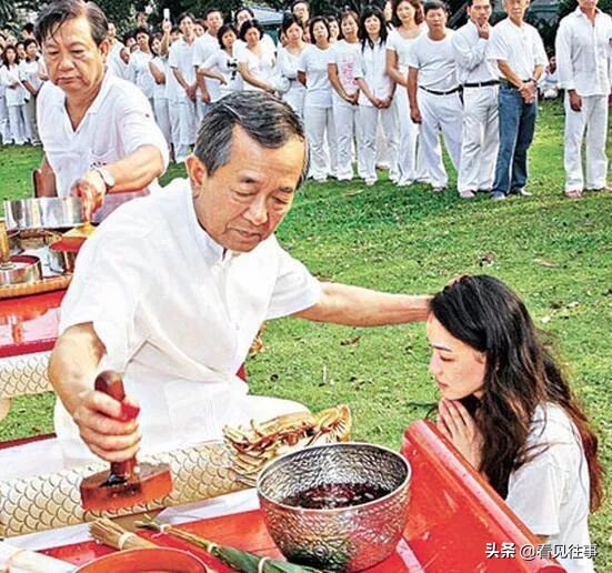 梁朝伟是他干儿子，拒见刘嘉玲张国荣，揭秘泰国白龙王的玄幻一生 第55张