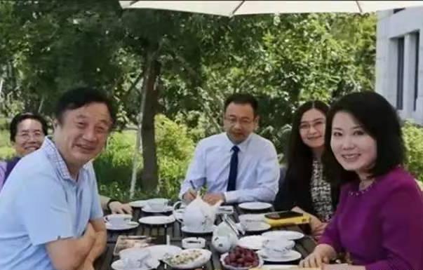 任正非二婚妻子姚凌：小他30岁，长相温婉气质动人，曾是得力秘书 第39张