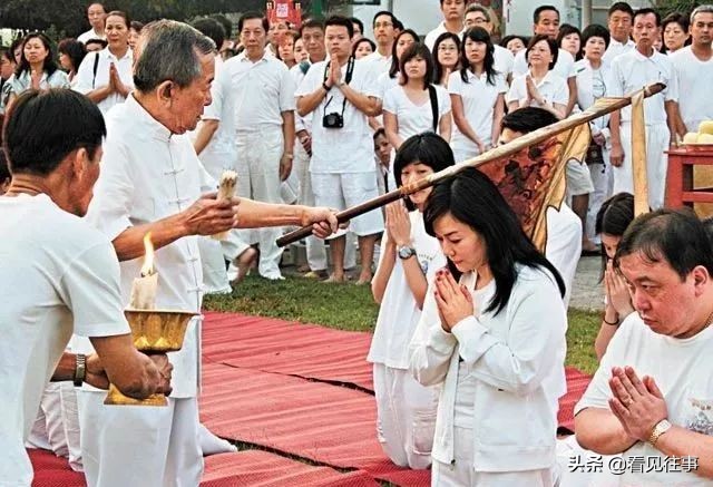 梁朝伟是他干儿子，拒见刘嘉玲张国荣，揭秘泰国白龙王的玄幻一生 第77张
