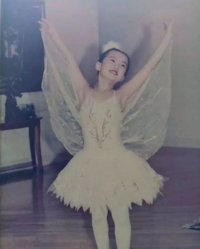 任正非二婚妻子姚凌：小他30岁，长相温婉气质动人，曾是得力秘书 第25张