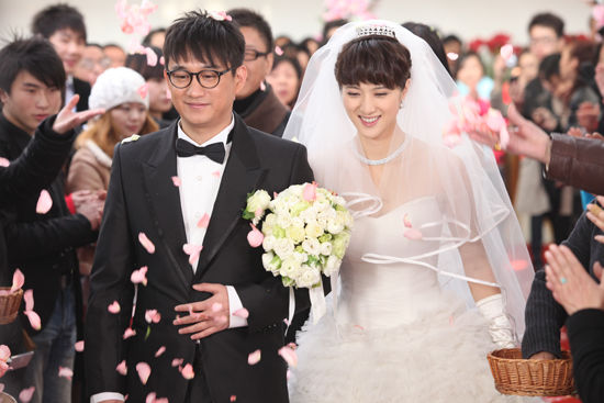 40岁“百变女神“隋俊波，曾与靳东保剑锋相恋，今一家三口超幸福 第15张