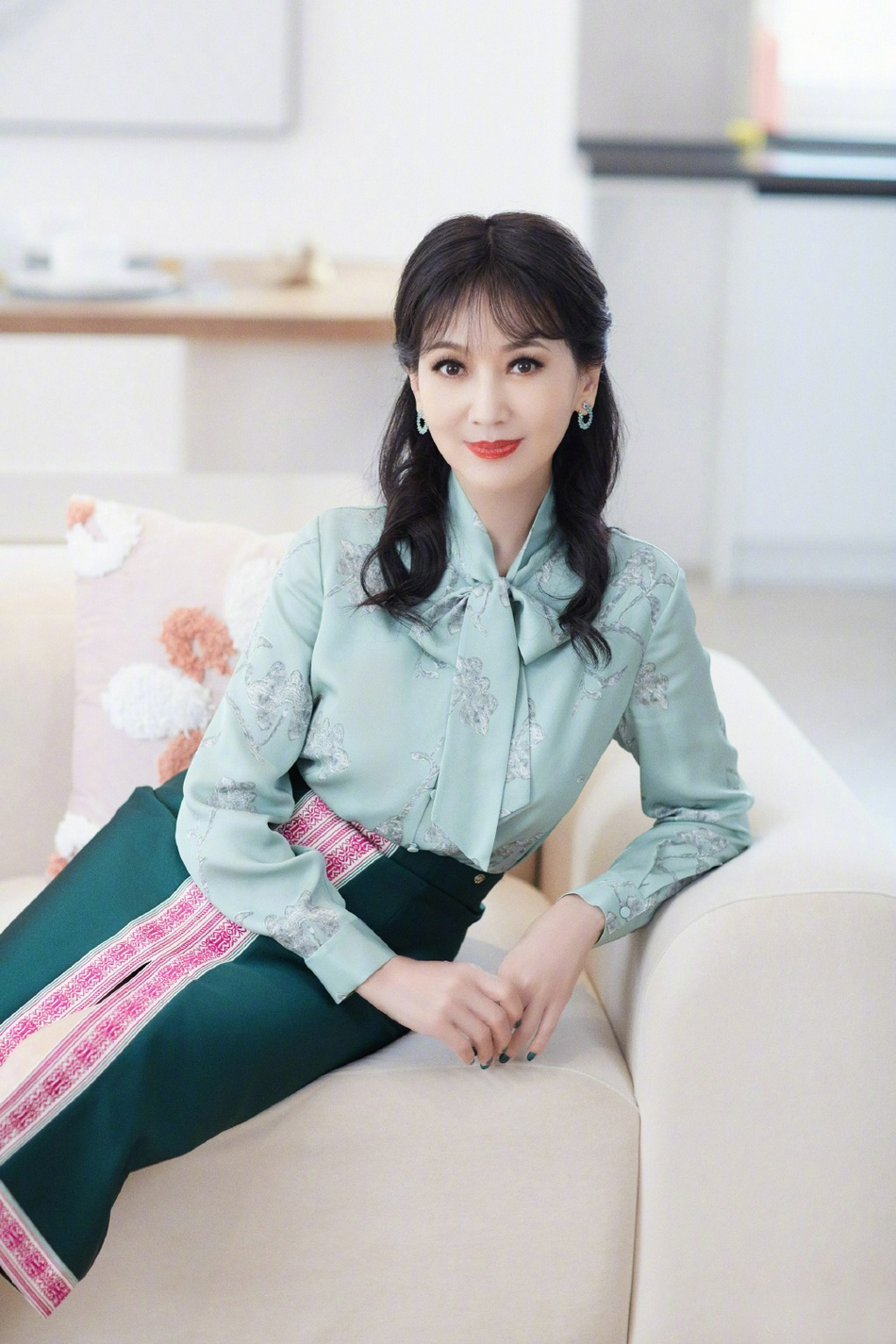 红极一时赵雅芝：带着两个儿子再婚，将丈夫当男朋友让我一生幸福 第17张