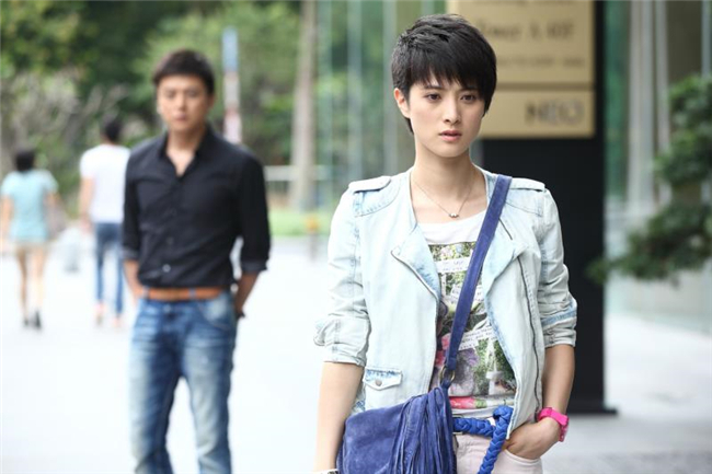 40岁“百变女神“隋俊波，曾与靳东保剑锋相恋，今一家三口超幸福 第11张