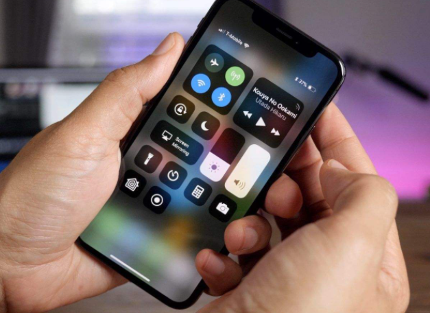 法国新法规生效，iPhone手机下周起不再免费附送耳机 第1张