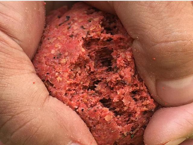 春天钓鲫鱼用什么商品饵？这几款饵料真不错 第5张