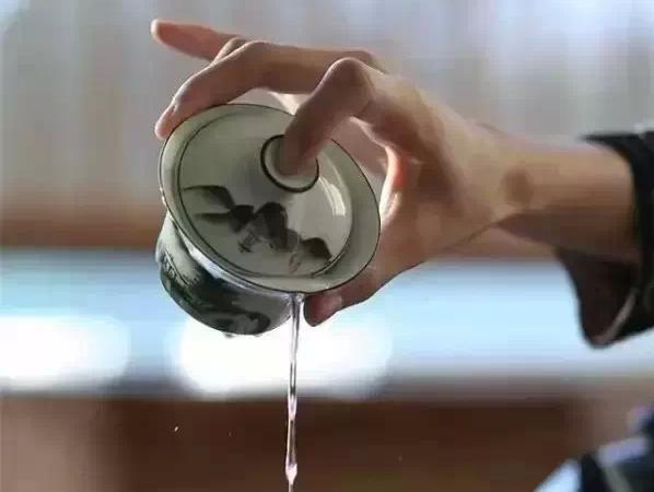 浮躁是什么意思解释（浮躁怎么让自己静下来） 第3张