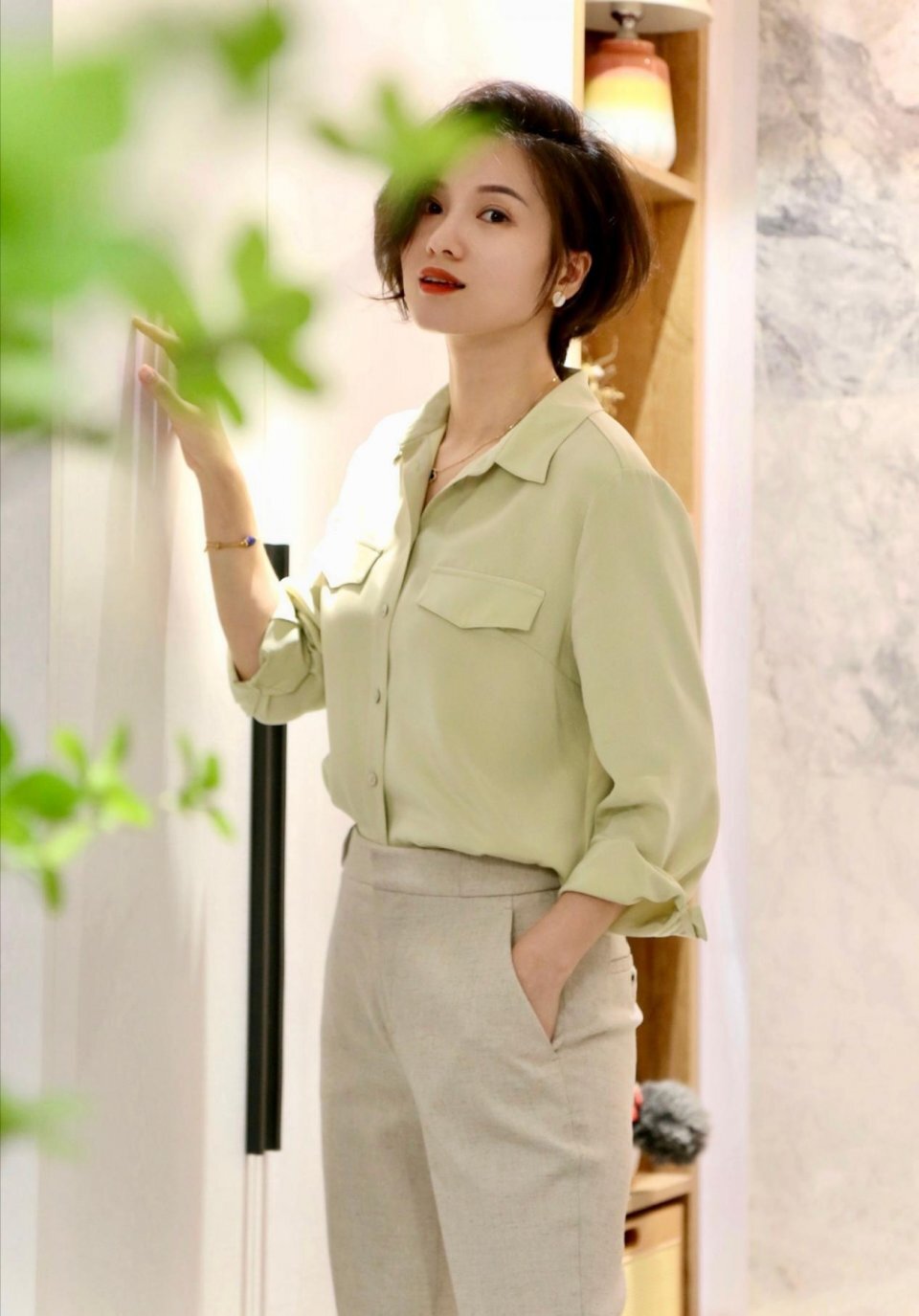 三四十多岁的女人，夏日掌握这几类单品的搭配方式，优雅又有美感 第11张