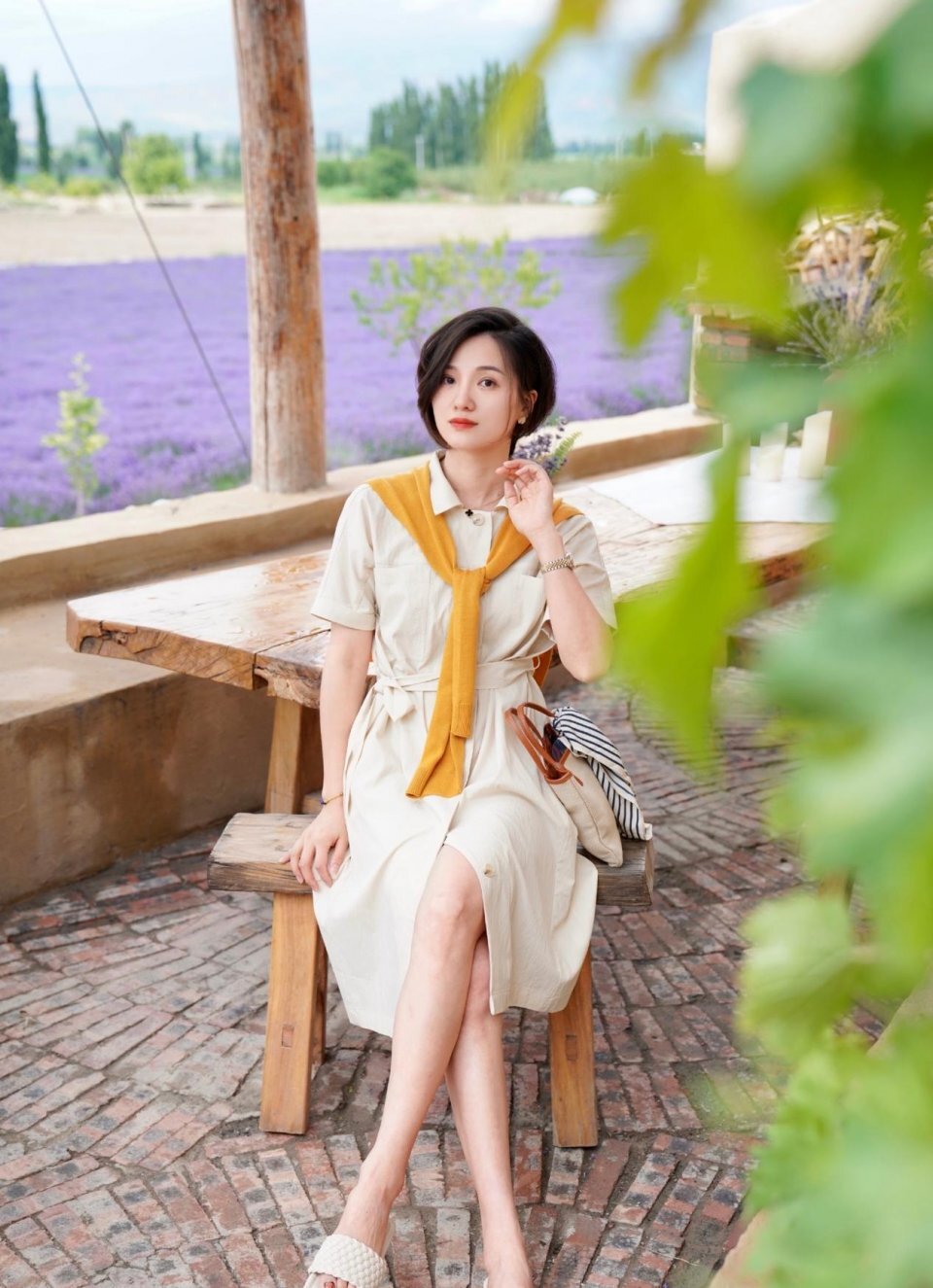 三四十多岁的女人，夏日掌握这几类单品的搭配方式，优雅又有美感 第17张