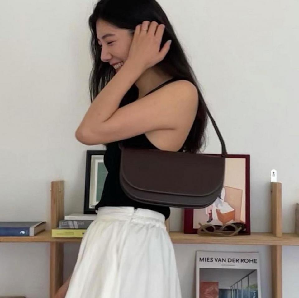 清新又简单的10款夏装，自然随意不挑人，时尚百搭又显好身材 第1张