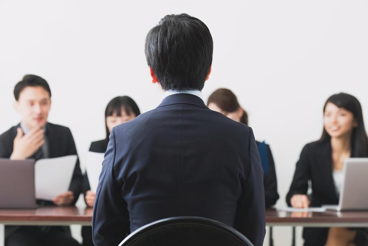 面试技巧：当面试被问到“发工资时，收到假钞”你怎么回答 第7张