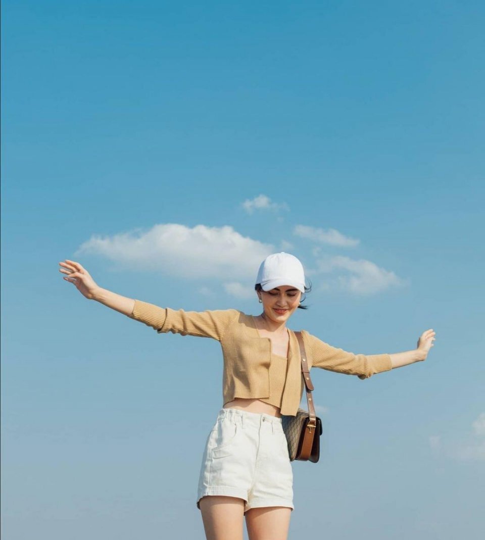 懂配色的女人更时髦，学会超火的“莫兰迪配色法”，高级又显档次 第19张