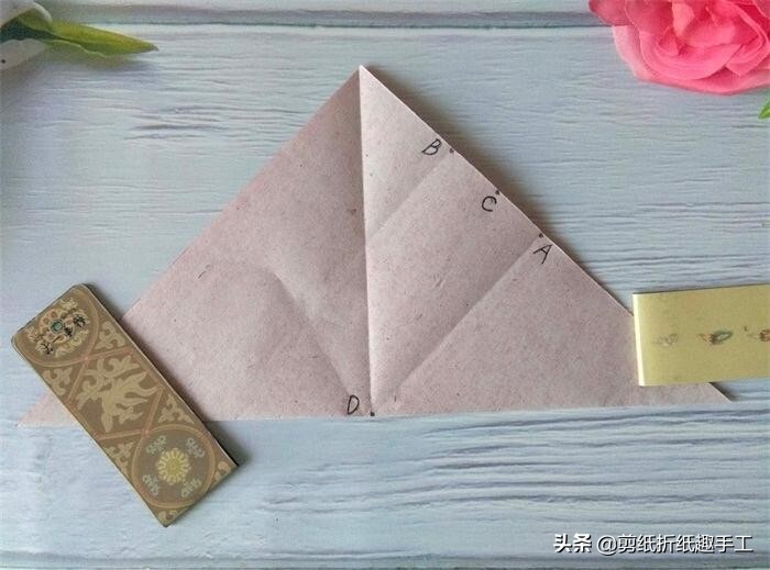 3瓣、4瓣、5瓣和6瓣窗花怎么剪？带你体验折纸带来的百变魔法 第9张