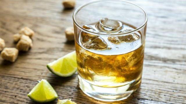 朗姆酒怎么喝：纯饮、加可乐、莫吉托？介绍5种类型的口感和喝法 第15张