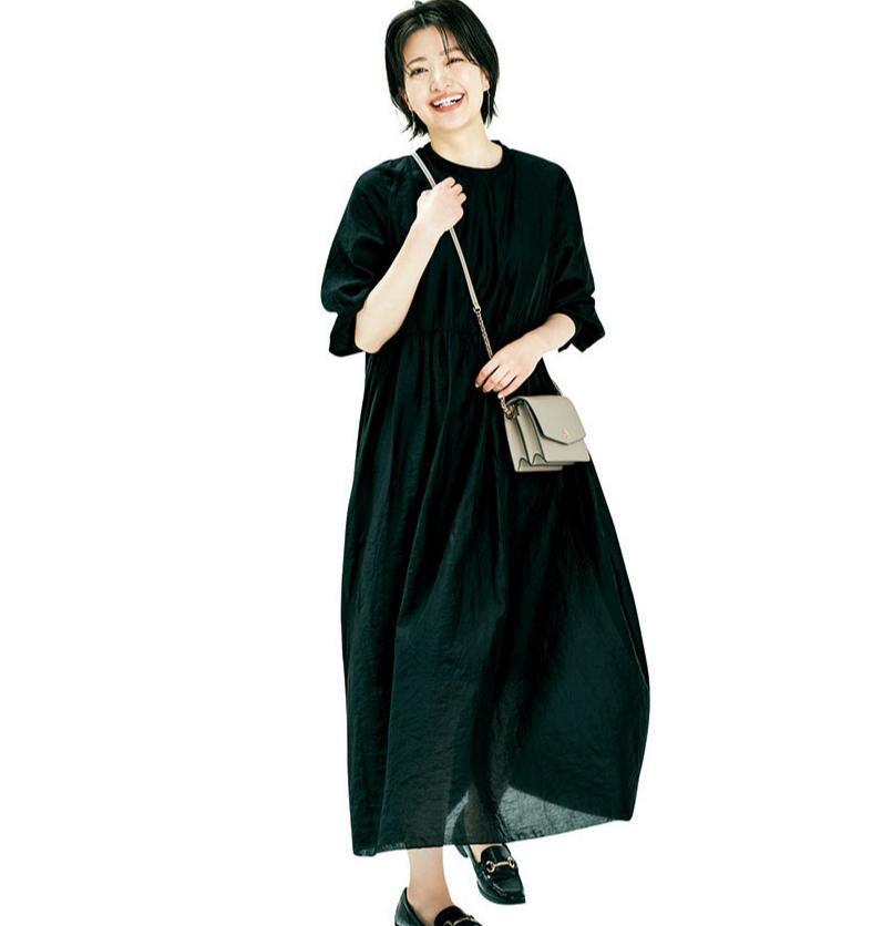 天热怎么穿凉爽时尚又减龄？选择裙子准没错，40+的女性可以参考 第5张